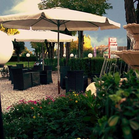 Hotel Darival Nomentana Рим Экстерьер фото