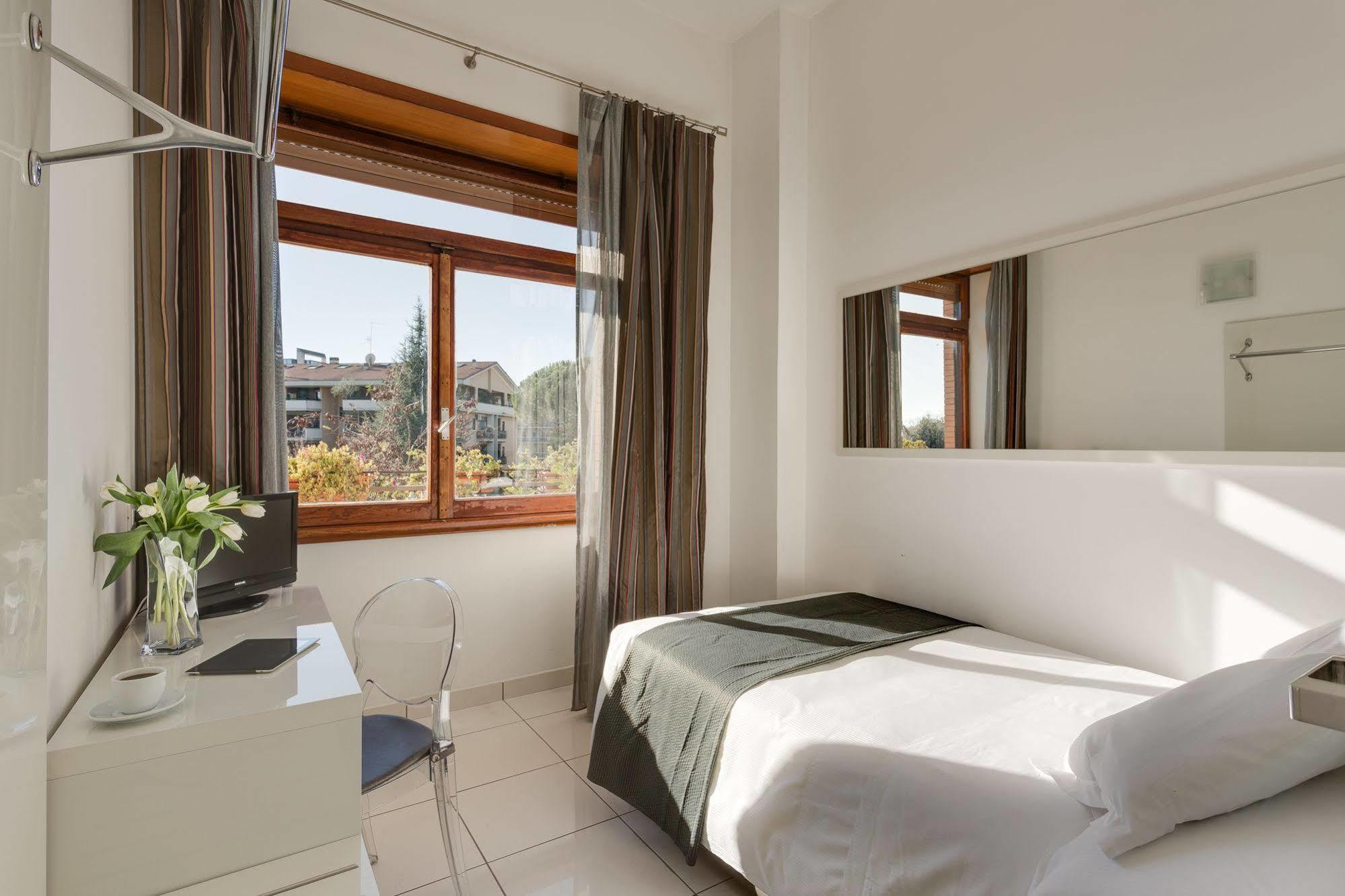 Hotel Darival Nomentana Рим Экстерьер фото